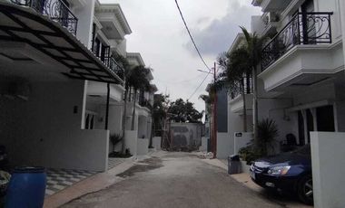 Rumah Modern classic Dalam  Cluster Jagakarsa  Jakarta Selatan