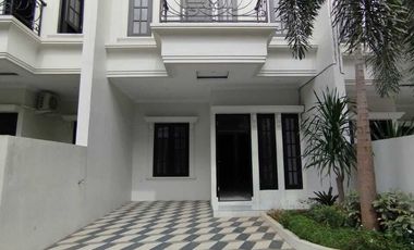 Rumah Modern classic Dalam  Cluster Jagakarsa  Jakarta Selatan