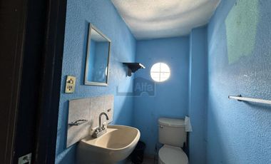 Gran oportunidad sobre Av. Las Torres | Edificio ideal para negocio