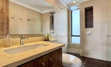 Casa moderna con espacios únicos y gran zona verde en Palos Verdes