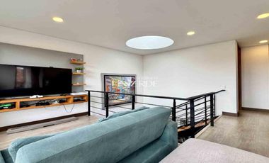 Casa moderna con espacios únicos y gran zona verde en Palos Verdes