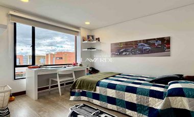 Casa moderna con espacios únicos y gran zona verde en Palos Verdes