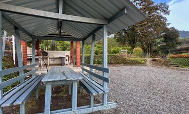 Finca en Venta Baeza provincia Napo 7 Hectáreas con 3 Casas y Laguna privada