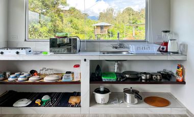 Finca en Venta Baeza provincia Napo 7 Hectáreas con 3 Casas y Laguna privada