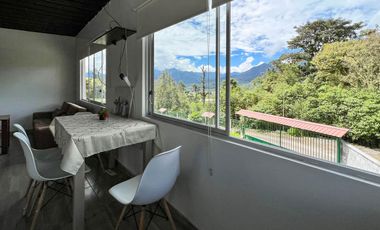 Finca en Venta Baeza provincia Napo 7 Hectáreas con 3 Casas y Laguna privada