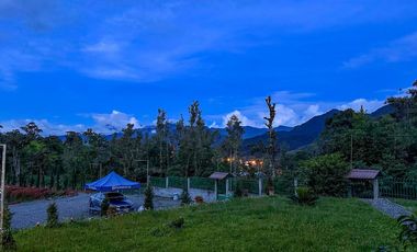 Finca en Venta Baeza provincia Napo 7 Hectáreas con 3 Casas y Laguna privada
