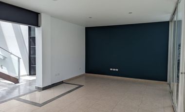 CASA EN RENTA EN PLAZUELAS DE ZEREZOTLA,  PARA PERSONAS DE 3A EDAD CON ELEVADOR