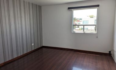 CASA EN RENTA EN PLAZUELAS DE ZEREZOTLA,  PARA PERSONAS DE 3A EDAD CON ELEVADOR