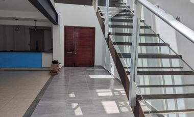 CASA EN RENTA EN PLAZUELAS DE ZEREZOTLA,  PARA PERSONAS DE 3A EDAD CON ELEVADOR