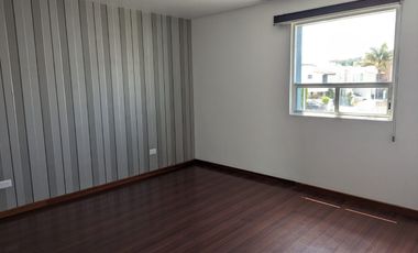 CASA EN RENTA EN PLAZUELAS DE ZEREZOTLA,  PARA PERSONAS DE 3A EDAD CON ELEVADOR