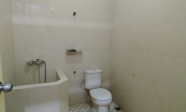 Rumah Bisa Untuk Kantor Di Griya Indah Jl. Godean  KM 3 Dekat UGM