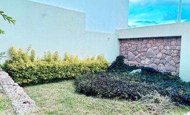 Casa en RENTA en el campestre