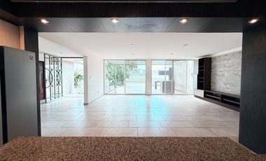 Casa en RENTA en el campestre