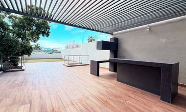 Casa en RENTA en el campestre