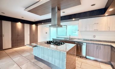 Casa en RENTA en el campestre