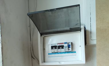 Local comercial en esquina sobre avenida