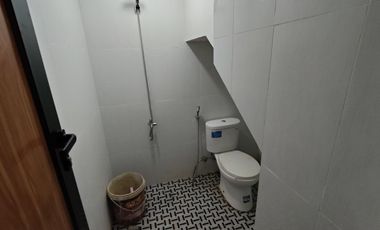 Rumah 2 lantai Cantik Modern selangkah ke stasiun jurangmangu