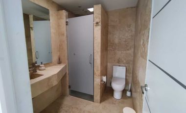 Casa Remodelada con Acabados Premium