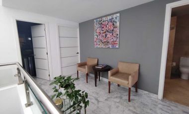 Casa Remodelada con Acabados Premium