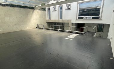 Renta de increíble casa en colinas del sur