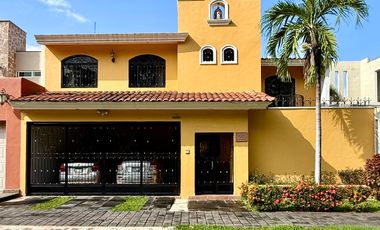 Casa en Venta en Real Vista Hermosa Colima cerca Hospital Puerta Hierro
