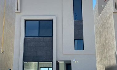 Tu Hogar de Ensueño en Rosarito: Vistas Panorámicas y Seguridad Privada