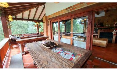 Espectacular Casa Campestre en Rionegro