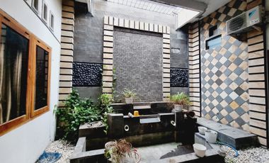 Rumah Mewah 1.5 Lt Luas Akses  Lebar Jln Utama Solo