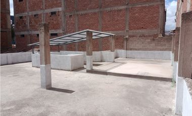 VENDO CASA DE 151 M2 EN SANTA ROSA SAN SEBASTIAN URB MANANTIALES