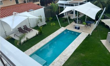 SAN CARLOS/ COSTA ESMERALDA / 930m2/ 4 HABITAC/ PISCINA / NEGOCIABLE