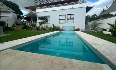 SAN CARLOS/ COSTA ESMERALDA / 930m2/ 4 HABITAC/ PISCINA / NEGOCIABLE