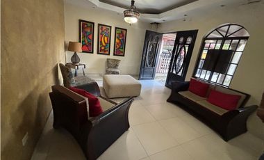 BETANIA / VILLA CACERES / 299M / 4 HABITACIONES / TERRAZA / JACUZZI JC