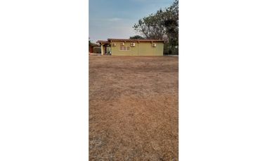 CHAME / NUEVA GORGONA / 2000M / 3 HABITACIONES / 5 PARKING / PISCINA