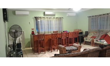 CHAME / NUEVA GORGONA / 2000M / 3 HABITACIONES / 5 PARKING / PISCINA