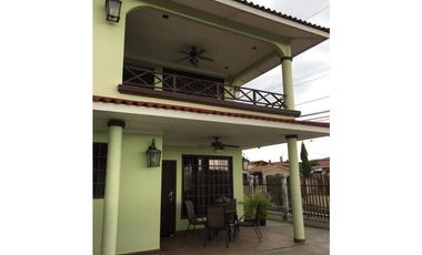 BRISAS DEL GOLF / 463 M2 / 5 HABITACION / 2 PARKING / ESQUINA / DUPLEX