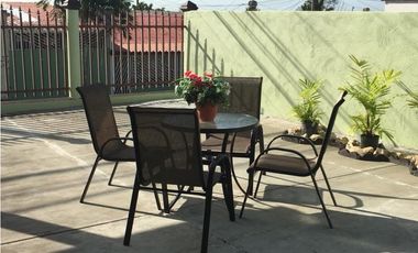 BRISAS DEL GOLF / 463 M2 / 5 HABITACION / 2 PARKING / ESQUINA / DUPLEX