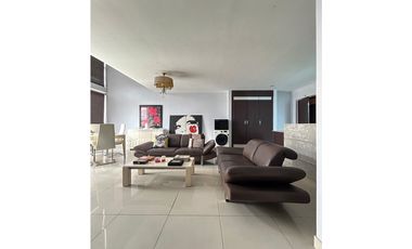 Apartamento tipo Loft en Alquiler en El Cangrejo 1 recámara 112m2