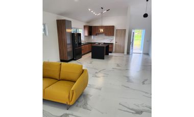 VENTA CASA  SAN CARLOS