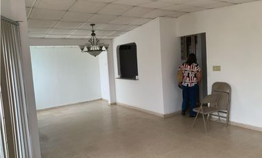 SE VENDE CASA EN VILLA BELEN.