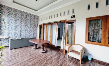 Rumah Mewah 1,5Lt Luas Strategis Akses Jln Lebar di Solo