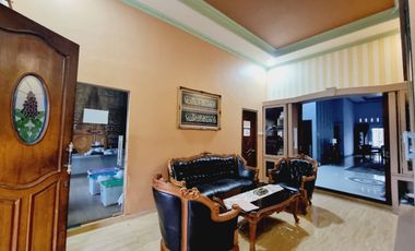 Rumah Mewah 1,5Lt Luas Strategis Akses Jln Lebar di Solo