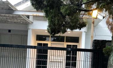 Disewakan Rumah Siap Huni Di Singgasana Pradana Bandung
