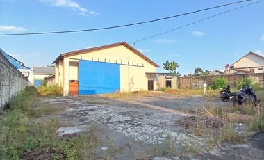 Gudang di lokasi strategis Jl. Tajem Maguwo Dekat  Ring Road Utara