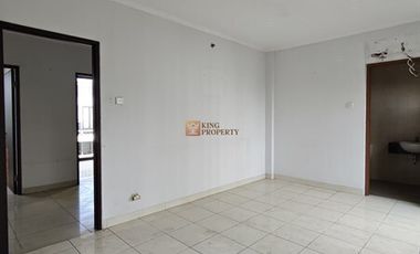Strategis Sewa Rumah 2Lt. Unfurnished di Perumahan Cosmo Park Atas Mall Thamrin City Dekat ke Grand Indonesia, Thamrin & Stasiun