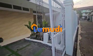 rumah tengah kota simpang lima lengkong 2 lantai