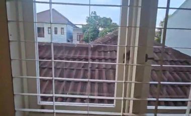 rumah tengah kota simpang lima lengkong 2 lantai