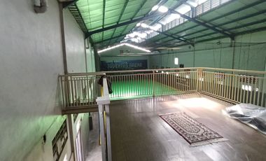 Rumah Mewah dan Ruang Futsal Strategis di Surakarta