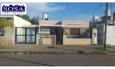 Casa en venta en G. Catan, Buenos Aires Calle: Martinez Nº 460