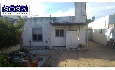 Casa en venta en G. Catan, Buenos Aires Calle: Martinez Nº 460