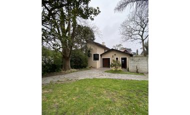 CHALET 4 AMBIENTES CON PILETA- BOSQUE PERALTA RAMOS